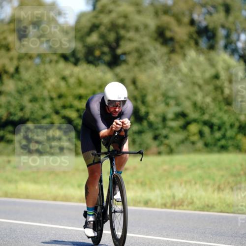 07.09.2025 - 19. Norderstedt Triathlon Michael Burmester http://msf.ph/oto/8836567 07.09.2025 12:47:48 Radfahren 318, 825, 1396 meine-sportfotos.de