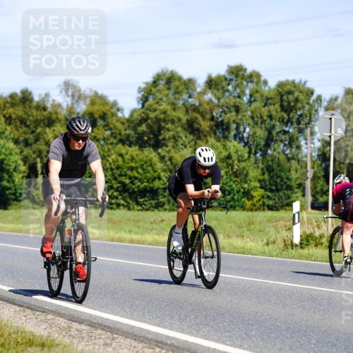 07.09.2025 - 19. Norderstedt Triathlon Michael Burmester http://msf.ph/oto/8836611 07.09.2025 12:48:01 Radfahren 277, 304, 1344 meine-sportfotos.de