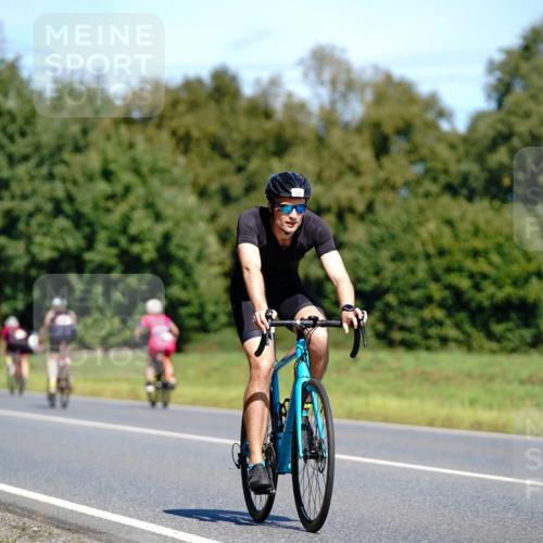 07.09.2025 - 19. Norderstedt Triathlon Michael Burmester http://msf.ph/oto/8836626 07.09.2025 12:48:06 Radfahren 173, 277, 1344 meine-sportfotos.de
