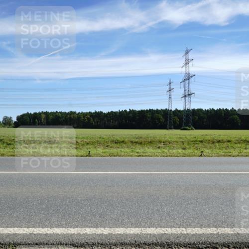 07.09.2025 - 19. Norderstedt Triathlon Michael Burmester http://msf.ph/oto/8837366 07.09.2025 12:02:48 Radfahren 210, 728, 780, 1237 meine-sportfotos.de