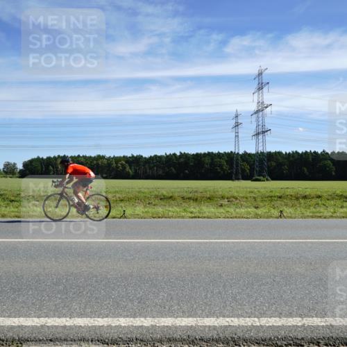 07.09.2025 - 19. Norderstedt Triathlon Michael Burmester http://msf.ph/oto/8841467 07.09.2025 12:25:07 Radfahren 301, 825, 1373 meine-sportfotos.de