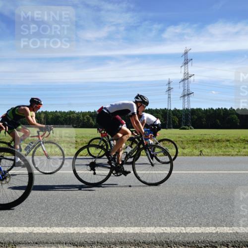 07.09.2025 - 19. Norderstedt Triathlon Michael Burmester http://msf.ph/oto/8841495 07.09.2025 12:25:16 Radfahren 205, 220, 274, 292, 766 meine-sportfotos.de