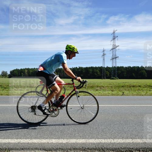 07.09.2025 - 19. Norderstedt Triathlon Michael Burmester http://msf.ph/oto/8841602 07.09.2025 12:26:04 Radfahren 754, 762 meine-sportfotos.de