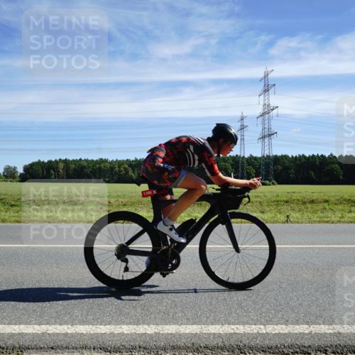 07.09.2025 - 19. Norderstedt Triathlon Michael Burmester http://msf.ph/oto/8841791 07.09.2025 12:27:02 Radfahren 187, 1370, 1386 meine-sportfotos.de
