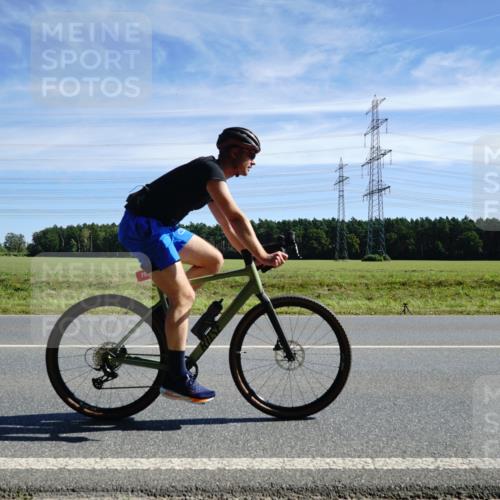 07.09.2025 - 19. Norderstedt Triathlon Michael Burmester http://msf.ph/oto/8842064 07.09.2025 12:28:11 Radfahren 171, 728, 735, 752, 1264, 1331 meine-sportfotos.de