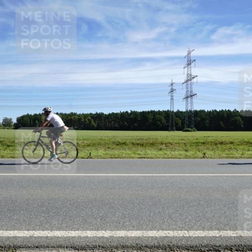 07.09.2025 - 19. Norderstedt Triathlon Michael Burmester http://msf.ph/oto/8842105 07.09.2025 12:28:24 Radfahren 141 meine-sportfotos.de