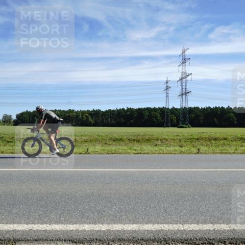 07.09.2025 - 19. Norderstedt Triathlon Michael Burmester http://msf.ph/oto/8842182 07.09.2025 12:28:38 Radfahren 262, 776, 1213, 1214 meine-sportfotos.de