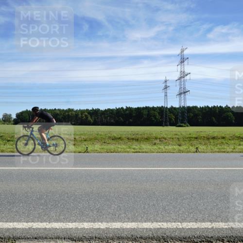 07.09.2025 - 19. Norderstedt Triathlon Michael Burmester http://msf.ph/oto/8842192 07.09.2025 12:28:40 Radfahren 217, 776 meine-sportfotos.de