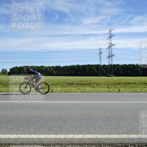 07.09.2025 - 19. Norderstedt Triathlon Michael Burmester http://msf.ph/oto/8842259 07.09.2025 12:29:16 Radfahren 214, 1251 meine-sportfotos.de