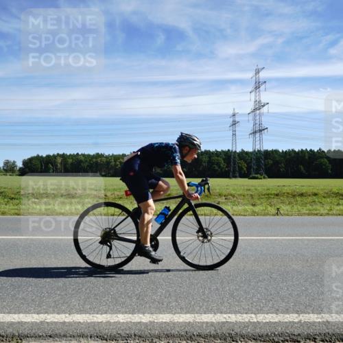 07.09.2025 - 19. Norderstedt Triathlon Michael Burmester http://msf.ph/oto/8842432 07.09.2025 12:30:31 Radfahren 207, 282, 1360 meine-sportfotos.de
