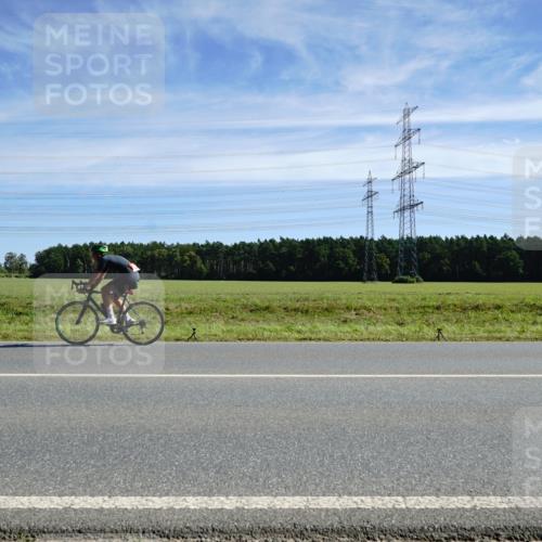 07.09.2025 - 19. Norderstedt Triathlon Michael Burmester http://msf.ph/oto/8842441 07.09.2025 12:30:35 Radfahren 715, 1295 meine-sportfotos.de