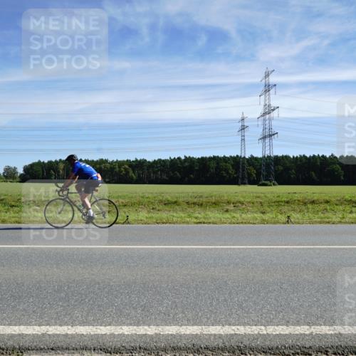 07.09.2025 - 19. Norderstedt Triathlon Michael Burmester http://msf.ph/oto/8842600 07.09.2025 12:32:05 Radfahren 260 meine-sportfotos.de