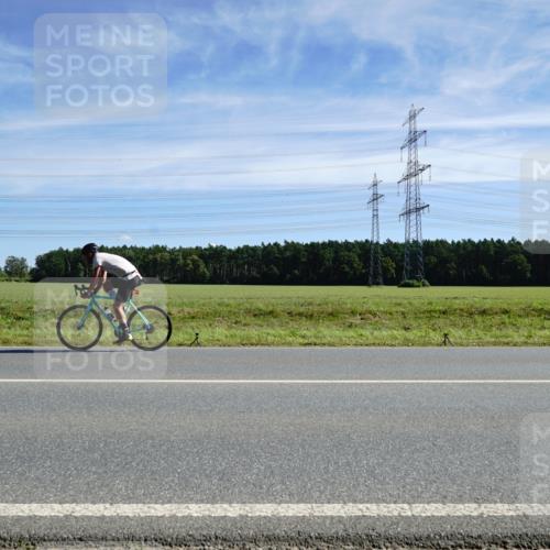 07.09.2025 - 19. Norderstedt Triathlon Michael Burmester http://msf.ph/oto/8842720 07.09.2025 12:33:27 Radfahren 1392 meine-sportfotos.de