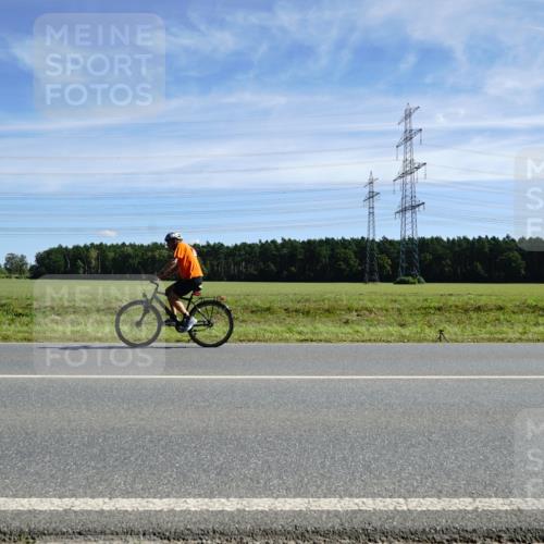 07.09.2025 - 19. Norderstedt Triathlon Michael Burmester http://msf.ph/oto/8842917 07.09.2025 12:34:59 Radfahren  meine-sportfotos.de