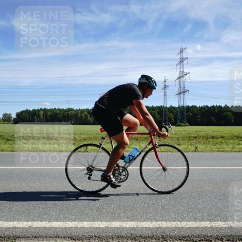 07.09.2025 - 19. Norderstedt Triathlon Michael Burmester http://msf.ph/oto/8842995 07.09.2025 12:35:25 Radfahren 717 meine-sportfotos.de