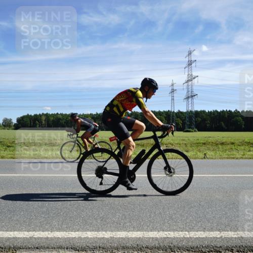07.09.2025 - 19. Norderstedt Triathlon Michael Burmester http://msf.ph/oto/8843020 07.09.2025 12:35:35 Radfahren 189, 700, 1297 meine-sportfotos.de
