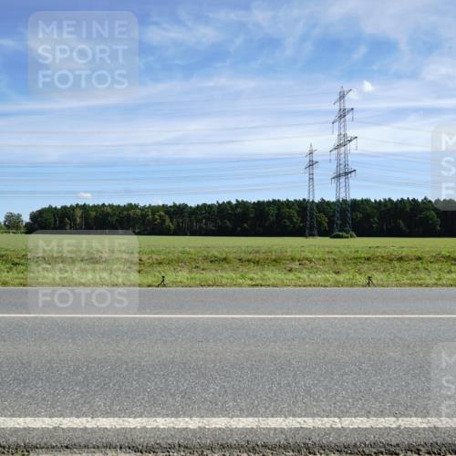07.09.2025 - 19. Norderstedt Triathlon Michael Burmester http://msf.ph/oto/8843034 07.09.2025 12:35:37 Radfahren 173, 189, 700, 709, 1297 meine-sportfotos.de
