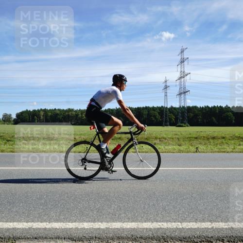 07.09.2025 - 19. Norderstedt Triathlon Michael Burmester http://msf.ph/oto/8843349 07.09.2025 12:37:40 Radfahren 219, 701, 789, 814 meine-sportfotos.de