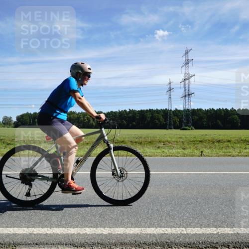07.09.2025 - 19. Norderstedt Triathlon Michael Burmester http://msf.ph/oto/8843396 07.09.2025 12:38:05 Radfahren 205, 301, 1252 meine-sportfotos.de