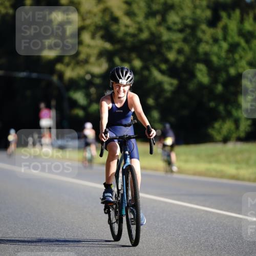 07.09.2025 - 19. Norderstedt Triathlon Michael Burmester http://msf.ph/oto/8843885 07.09.2025 09:40:17 Radfahren 592, 619 meine-sportfotos.de