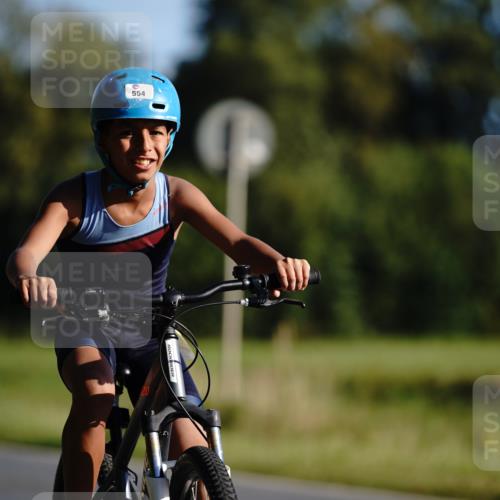 07.09.2025 - 19. Norderstedt Triathlon Michael Burmester http://msf.ph/oto/8843897 07.09.2025 09:40:29 Radfahren 554, 577 meine-sportfotos.de
