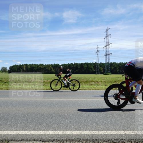 07.09.2025 - 19. Norderstedt Triathlon Michael Burmester http://msf.ph/oto/8843900 07.09.2025 12:41:39 Radfahren 1214, 1366 meine-sportfotos.de