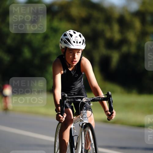 07.09.2025 - 19. Norderstedt Triathlon Michael Burmester http://msf.ph/oto/8843962 07.09.2025 09:41:12 Radfahren 565, 584, 599, 616 meine-sportfotos.de