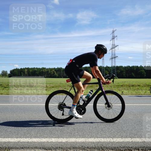 07.09.2025 - 19. Norderstedt Triathlon Michael Burmester http://msf.ph/oto/8843997 07.09.2025 12:42:46 Radfahren 713, 750, 1328 meine-sportfotos.de