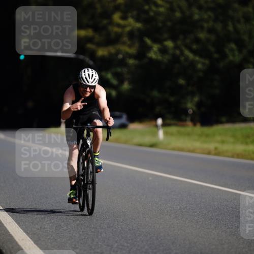 07.09.2025 - 19. Norderstedt Triathlon Michael Burmester http://msf.ph/oto/8844162 07.09.2025 10:21:56 Radfahren 1138 meine-sportfotos.de