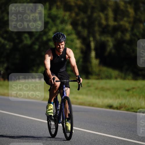 07.09.2025 - 19. Norderstedt Triathlon Michael Burmester http://msf.ph/oto/8844181 07.09.2025 10:23:20 Radfahren 1139 meine-sportfotos.de