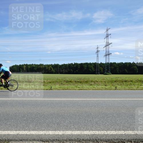 07.09.2025 - 19. Norderstedt Triathlon Michael Burmester http://msf.ph/oto/8844545 07.09.2025 12:45:09 Radfahren 1295 meine-sportfotos.de