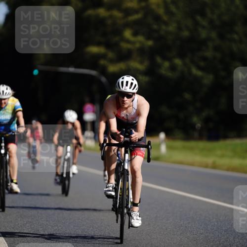 07.09.2025 - 19. Norderstedt Triathlon Michael Burmester http://msf.ph/oto/8844583 07.09.2025 10:37:49 Radfahren 68, 648, 667 meine-sportfotos.de