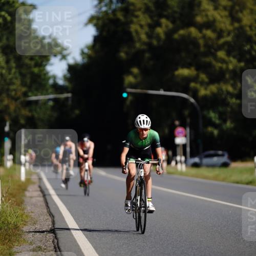 07.09.2025 - 19. Norderstedt Triathlon Michael Burmester http://msf.ph/oto/8844681 07.09.2025 10:39:16 Radfahren 87 meine-sportfotos.de