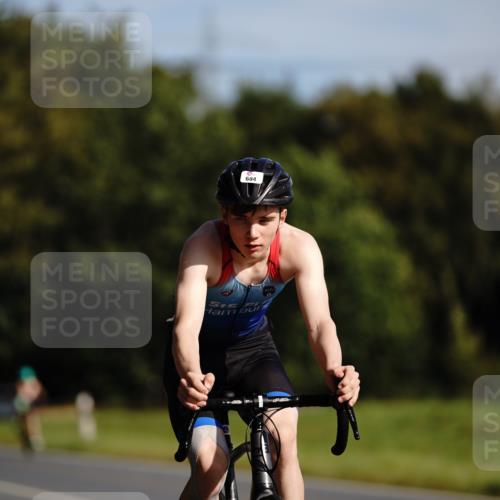 07.09.2025 - 19. Norderstedt Triathlon Michael Burmester http://msf.ph/oto/8844700 07.09.2025 10:39:22 Radfahren 661, 684 meine-sportfotos.de
