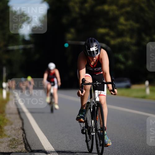 07.09.2025 - 19. Norderstedt Triathlon Michael Burmester http://msf.ph/oto/8844879 07.09.2025 10:41:05 Radfahren 57, 70, 691 meine-sportfotos.de