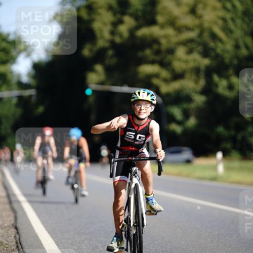 07.09.2025 - 19. Norderstedt Triathlon Michael Burmester http://msf.ph/oto/8845069 07.09.2025 10:43:15 Radfahren 83, 124 meine-sportfotos.de