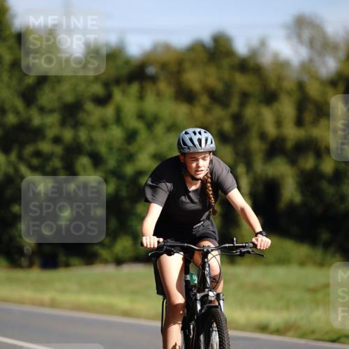 07.09.2025 - 19. Norderstedt Triathlon Michael Burmester http://msf.ph/oto/8845333 07.09.2025 10:52:20 Radfahren 85, 666 meine-sportfotos.de
