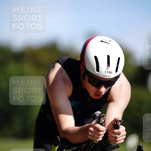 07.09.2025 - 19. Norderstedt Triathlon Michael Burmester http://msf.ph/oto/8845418 07.09.2025 11:03:34 Radfahren 1166 meine-sportfotos.de