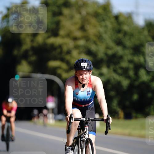 07.09.2025 - 19. Norderstedt Triathlon Michael Burmester http://msf.ph/oto/8845580 07.09.2025 11:06:01 Radfahren 204, 1167, 1172 meine-sportfotos.de