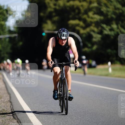 07.09.2025 - 19. Norderstedt Triathlon Michael Burmester http://msf.ph/oto/8845595 07.09.2025 11:06:19 Radfahren 1208 meine-sportfotos.de