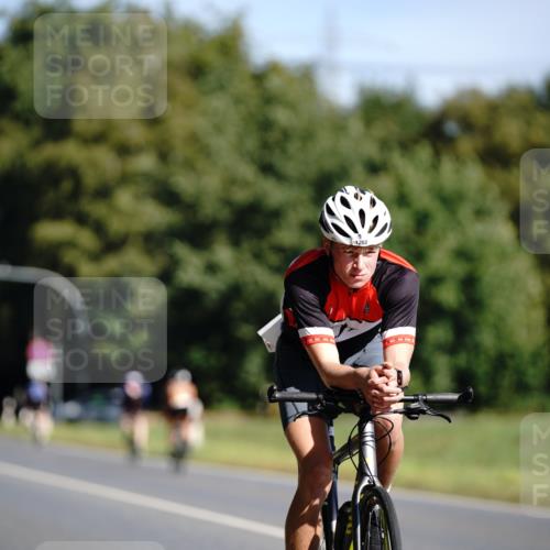 07.09.2025 - 19. Norderstedt Triathlon Michael Burmester http://msf.ph/oto/8845649 07.09.2025 11:06:35 Radfahren 1189, 1202, 1203 meine-sportfotos.de