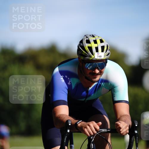 07.09.2025 - 19. Norderstedt Triathlon Michael Burmester http://msf.ph/oto/8845670 07.09.2025 11:06:40 Radfahren 749, 1162 meine-sportfotos.de