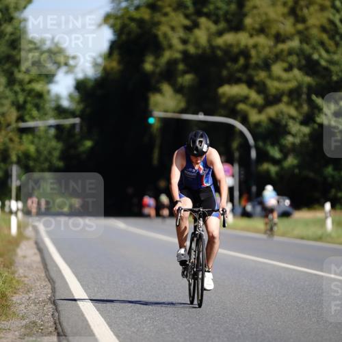 07.09.2025 - 19. Norderstedt Triathlon Michael Burmester http://msf.ph/oto/8845684 07.09.2025 11:06:53 Radfahren 1179 meine-sportfotos.de