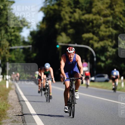 07.09.2025 - 19. Norderstedt Triathlon Michael Burmester http://msf.ph/oto/8845732 07.09.2025 11:08:15 Radfahren 821 meine-sportfotos.de