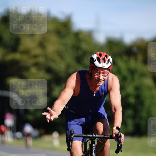 07.09.2025 - 19. Norderstedt Triathlon Michael Burmester http://msf.ph/oto/8845739 07.09.2025 11:08:17 Radfahren 821, 1164 meine-sportfotos.de