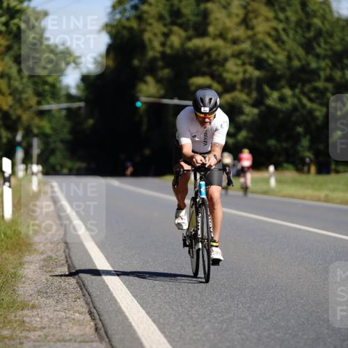 07.09.2025 - 19. Norderstedt Triathlon Michael Burmester http://msf.ph/oto/8845810 07.09.2025 11:08:58 Radfahren 284 meine-sportfotos.de