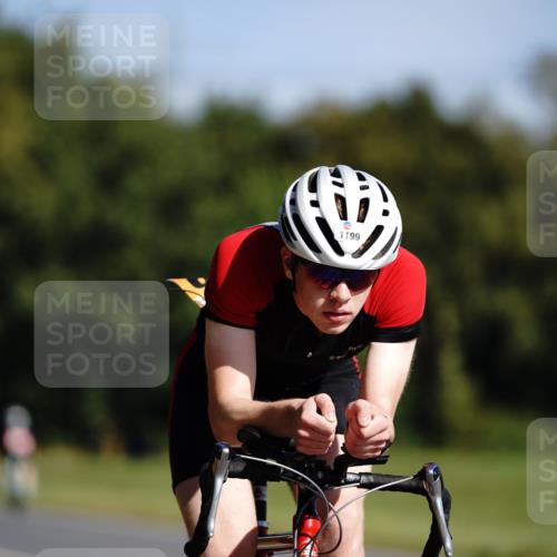 07.09.2025 - 19. Norderstedt Triathlon Michael Burmester http://msf.ph/oto/8845878 07.09.2025 11:10:34 Radfahren 1199 meine-sportfotos.de