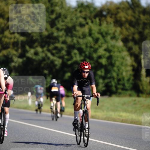 07.09.2025 - 19. Norderstedt Triathlon Michael Burmester http://msf.ph/oto/8845893 07.09.2025 11:10:56 Radfahren 199, 1153, 1184 meine-sportfotos.de