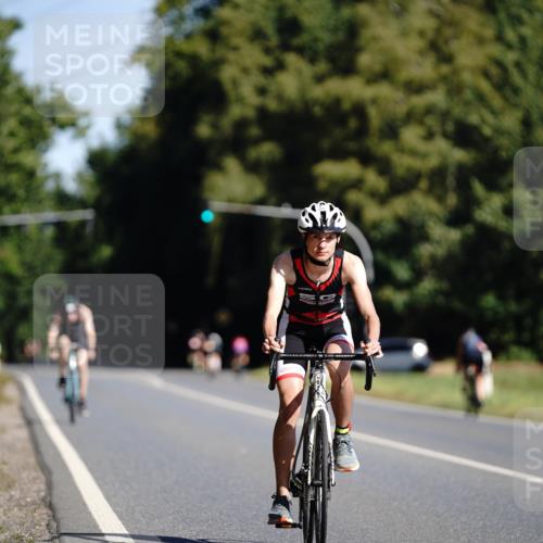07.09.2025 - 19. Norderstedt Triathlon Michael Burmester http://msf.ph/oto/8845915 07.09.2025 11:11:06 Radfahren 1183 meine-sportfotos.de