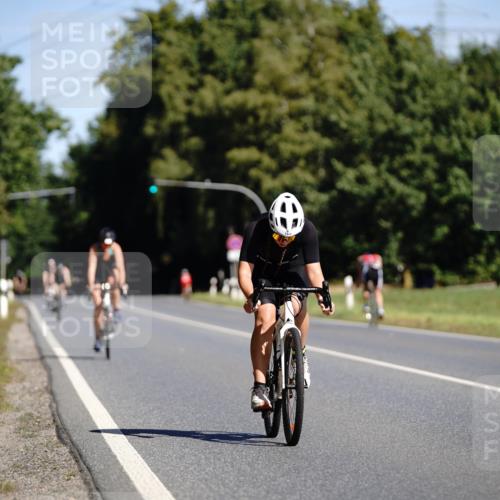 07.09.2025 - 19. Norderstedt Triathlon Michael Burmester http://msf.ph/oto/8846073 07.09.2025 11:12:50 Radfahren 1195, 1313 meine-sportfotos.de